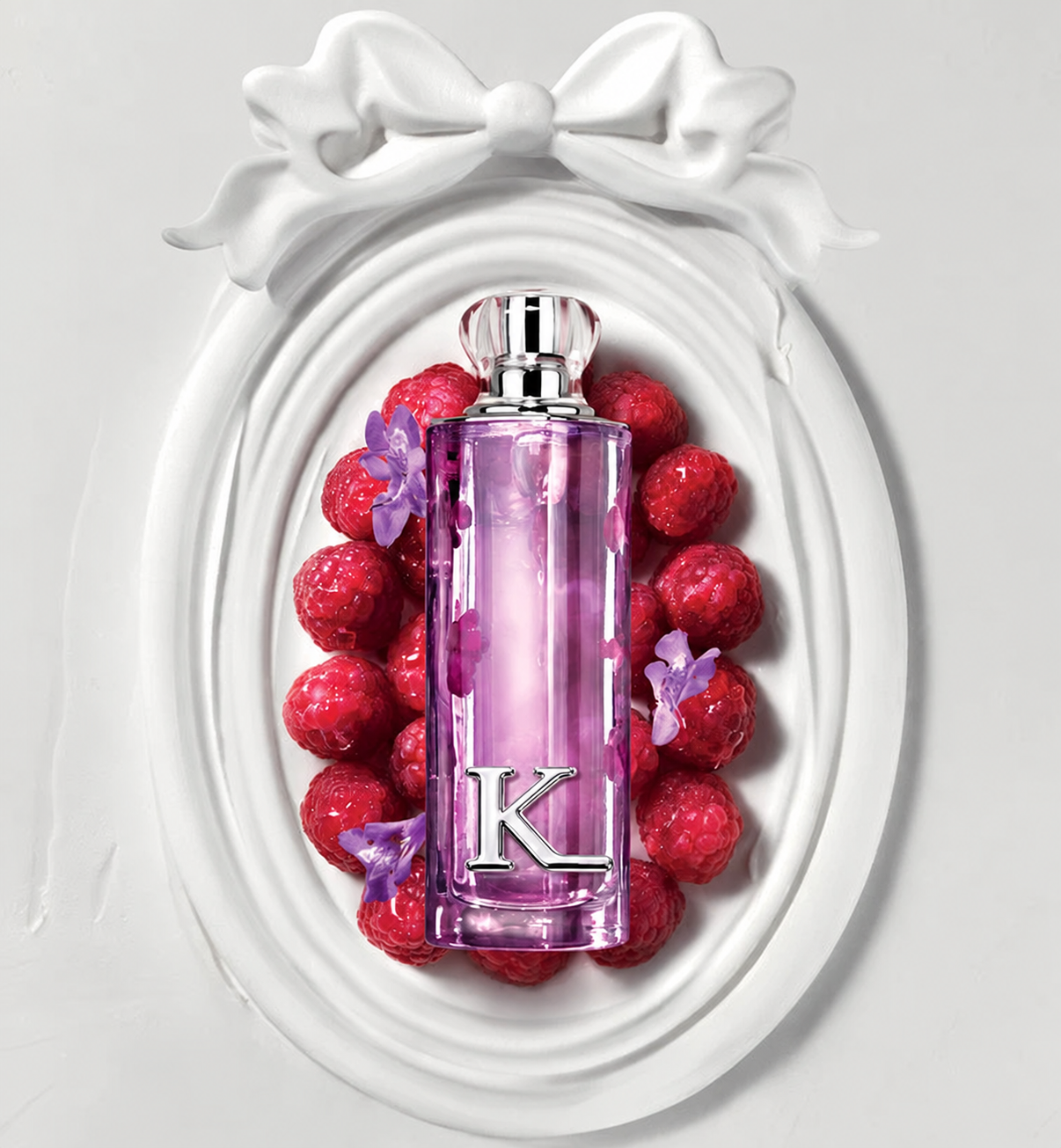 Kissing Light Purple Glow bottle with berries, flowers and an oval frame