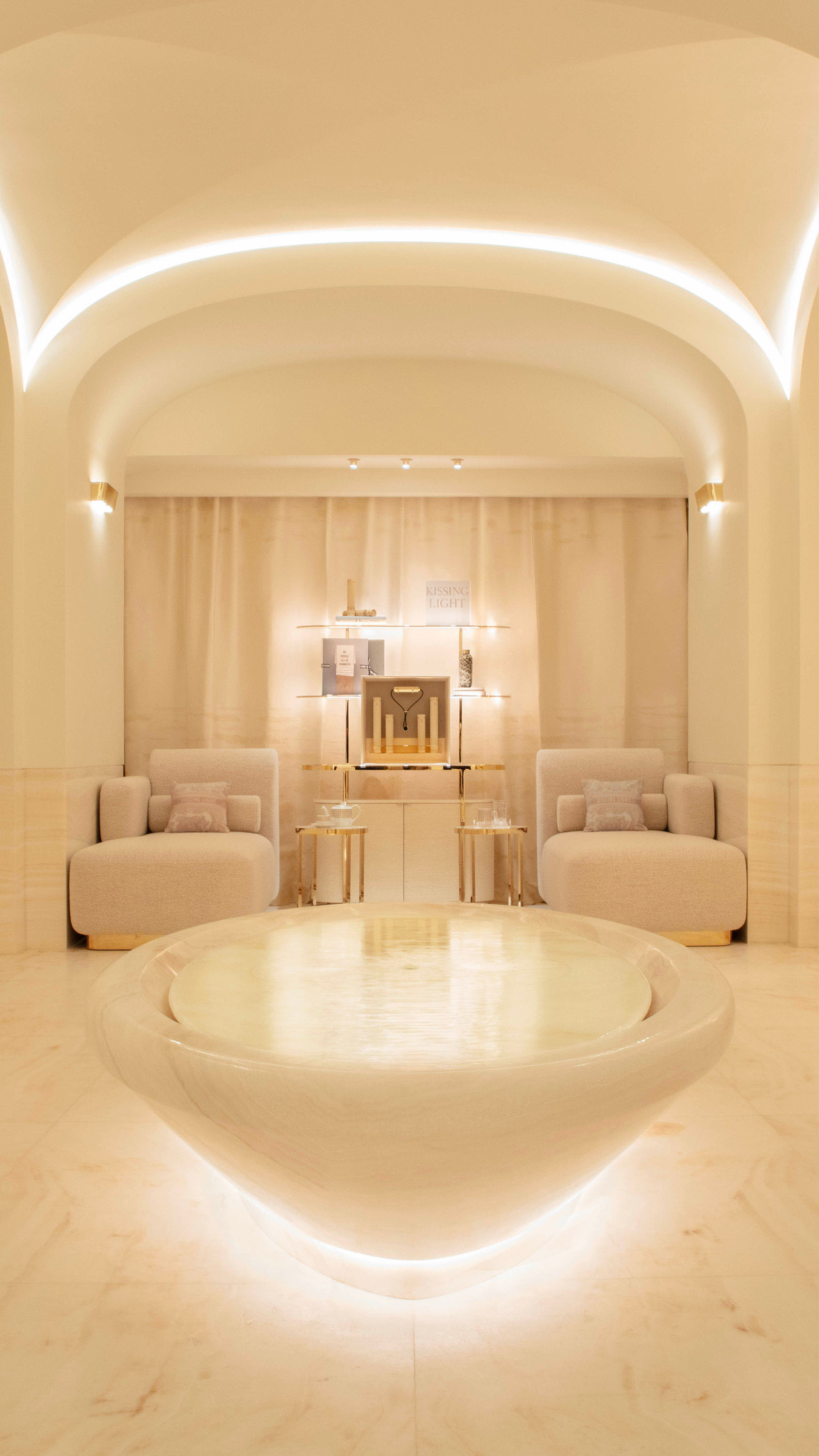 Kissing Light Spa Plaza Athénée Paris