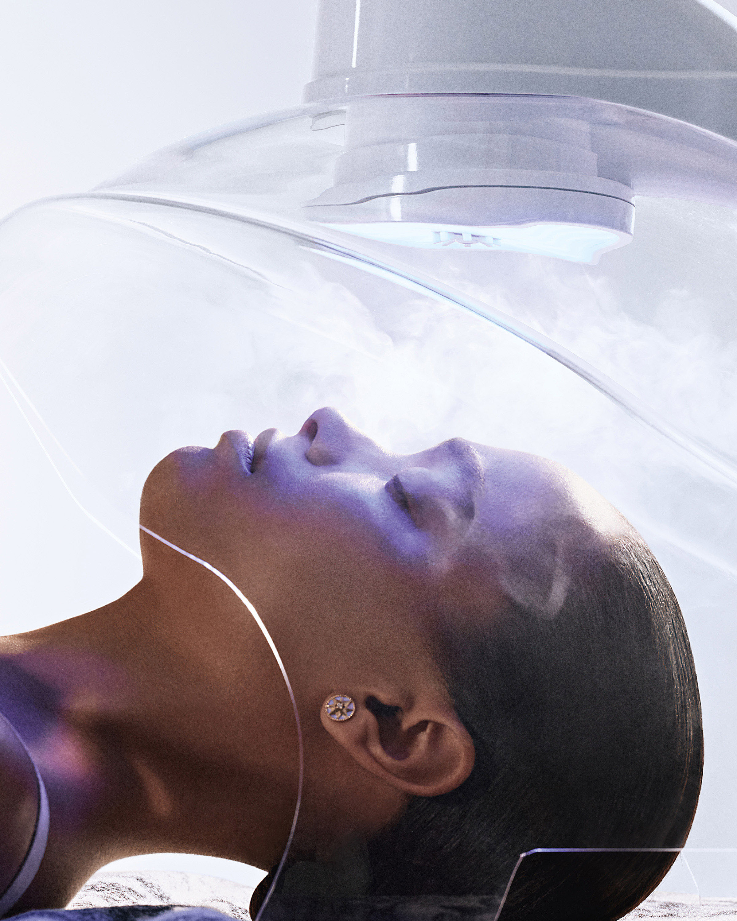 Kissing Light Golden Aura treatment